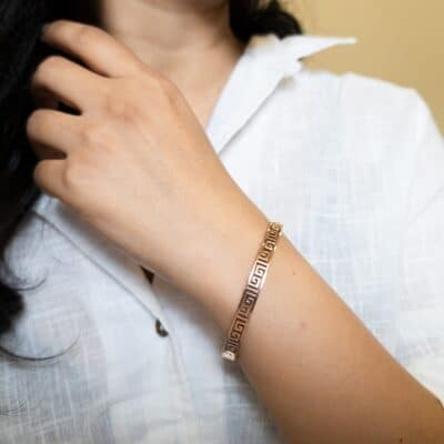 ELEGANT GEOMETRY BRACELET - Image 3