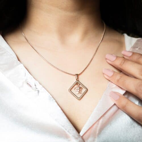 ELIZABETH NECKLACE
