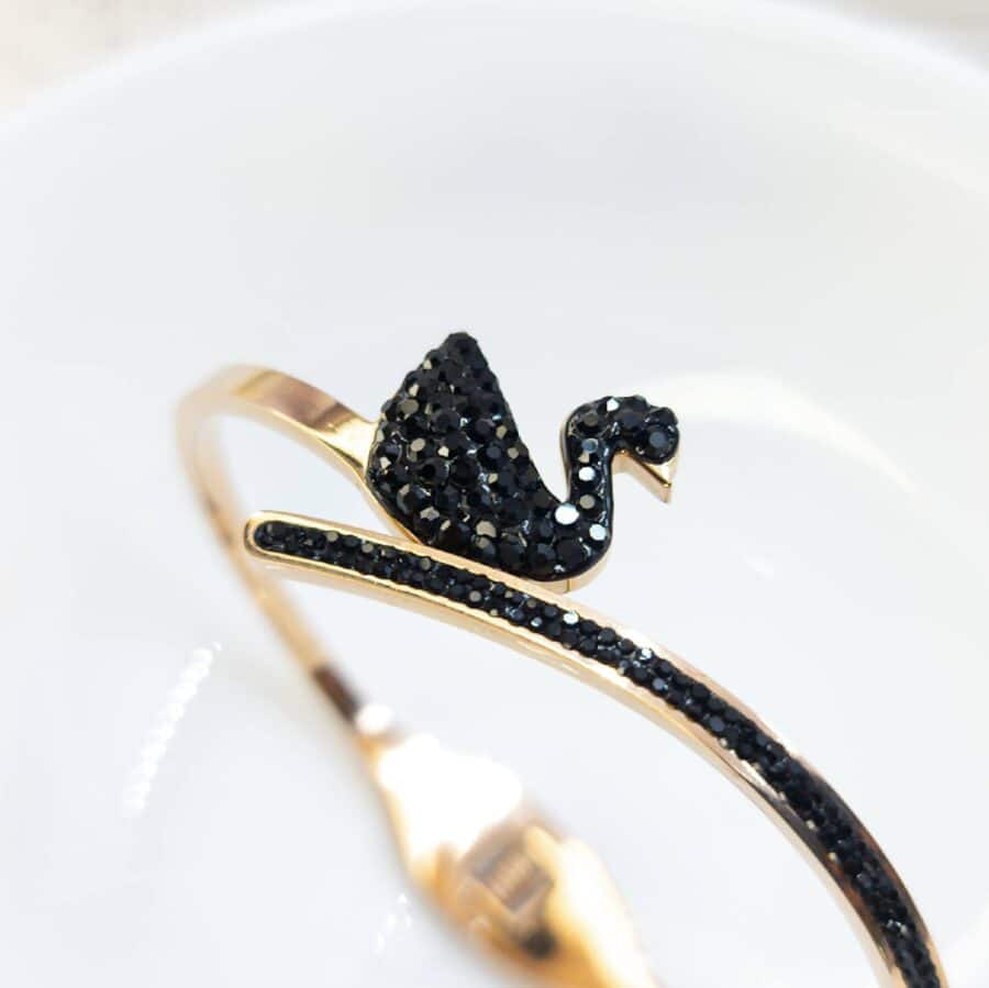 BLACK SWAN BRACELET