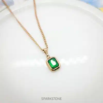 CUBID EMERALD NECKLACE