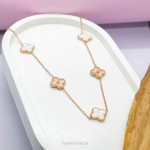 CLOVER FLORA NECKLACE