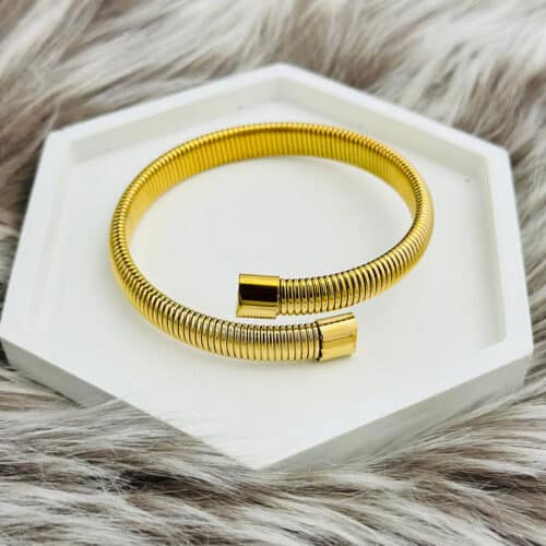 Bold Viper Cuff - 18k Gold Plated