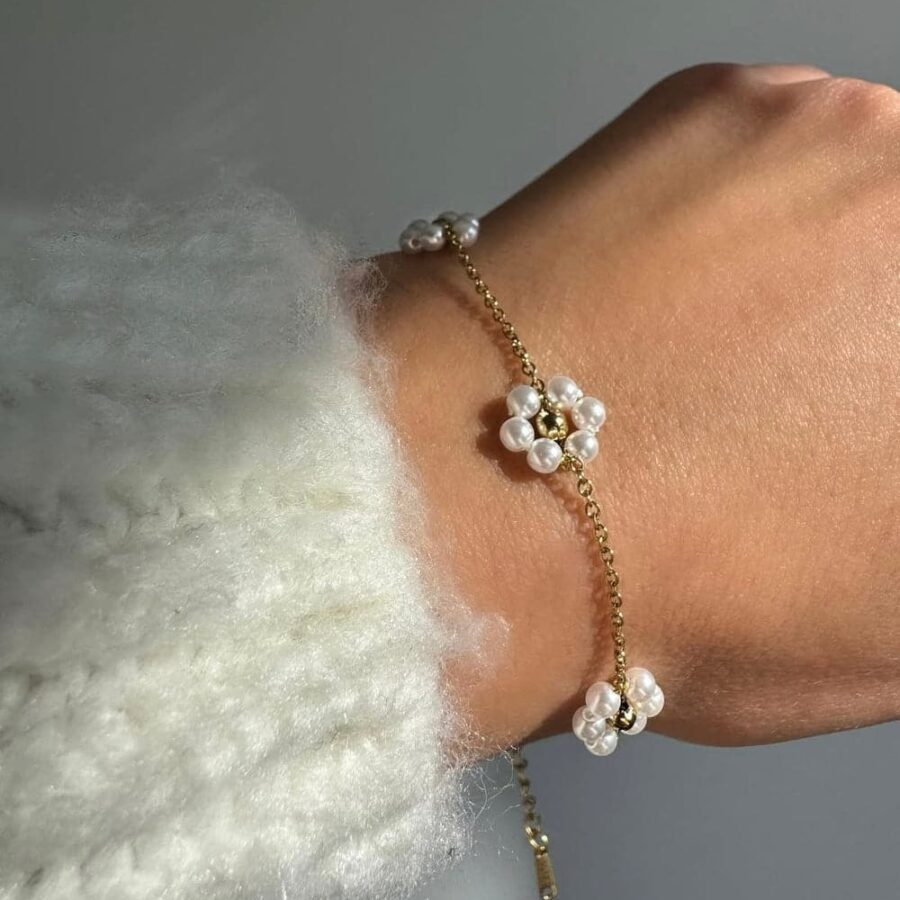 Daisy Pearls Bracelet - Image 7