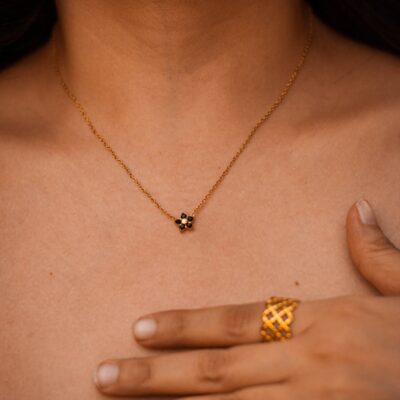 Noir Bloom Necklace – 18K Gold Plated - Image 2